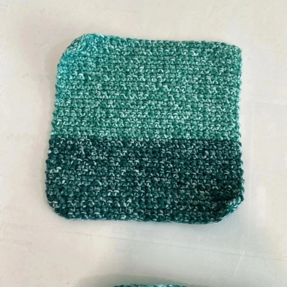 SOLD Hand Crocheted Washcloth/Dishcloth - Set of 4 - Picture 4 of 7